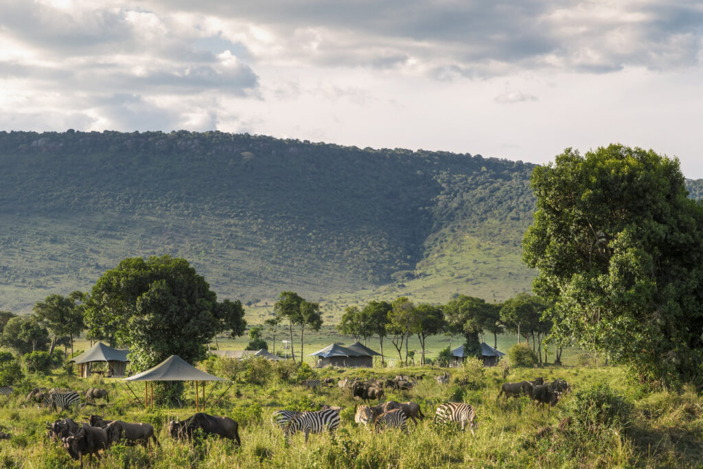 angama-safari-camp-l-experience-dun-camp-mobile-prive-de-luxe-au-kenya-1
