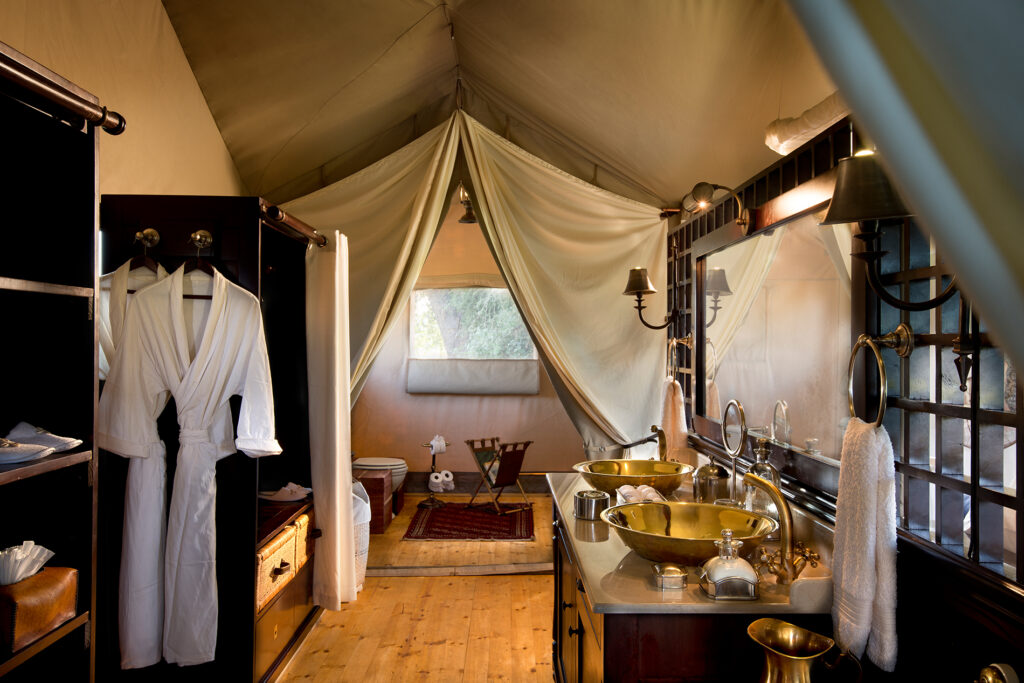 duba-expedition-camp-safari-de-luxe-Botswana-10