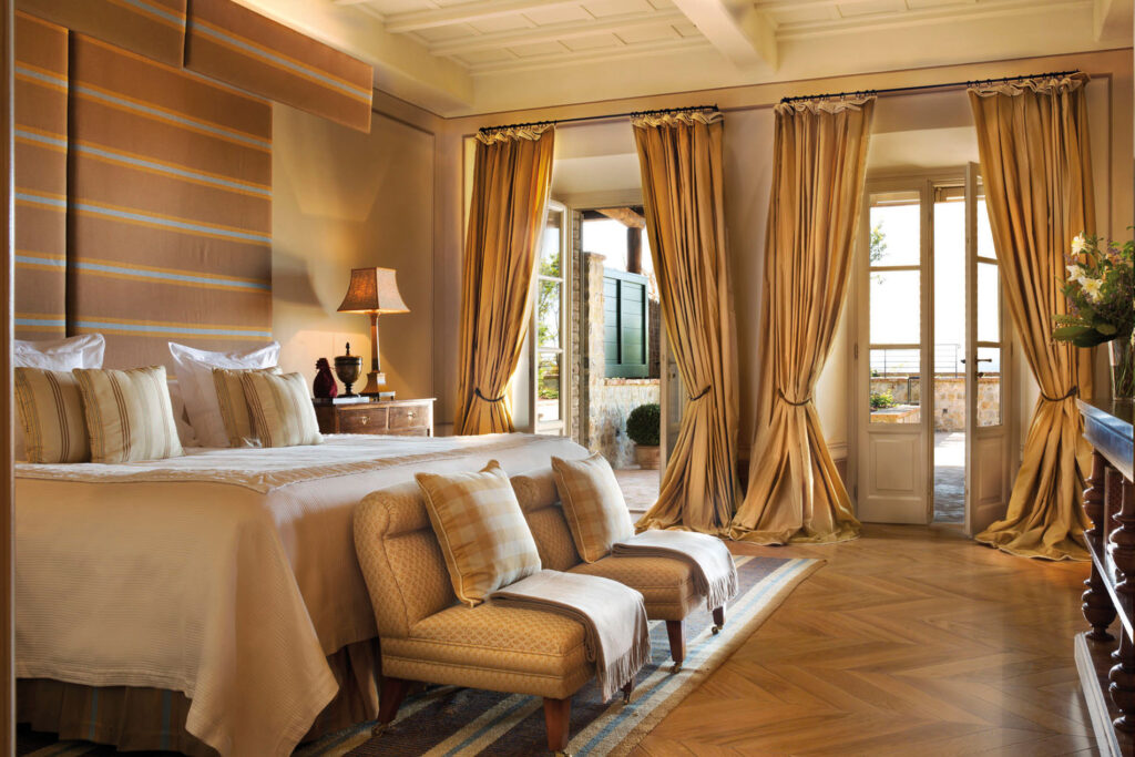 hotel-de-luxe-castiglion-del-bosco-toscane-italie-1-1