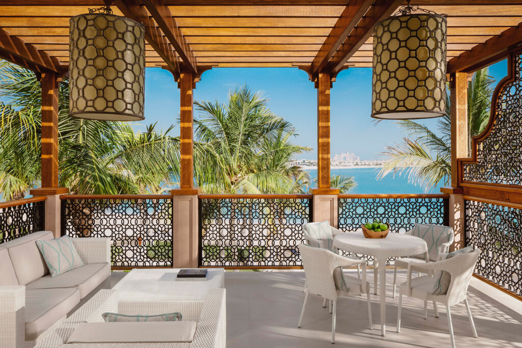 hotel-de-luxe-one-only-the-palm-dubai-presqu-ile-de-palm-jumeirah-yannick-alleno-restaurants-zest-stay-101-dining-lounge-bar-spa-guerlain-13